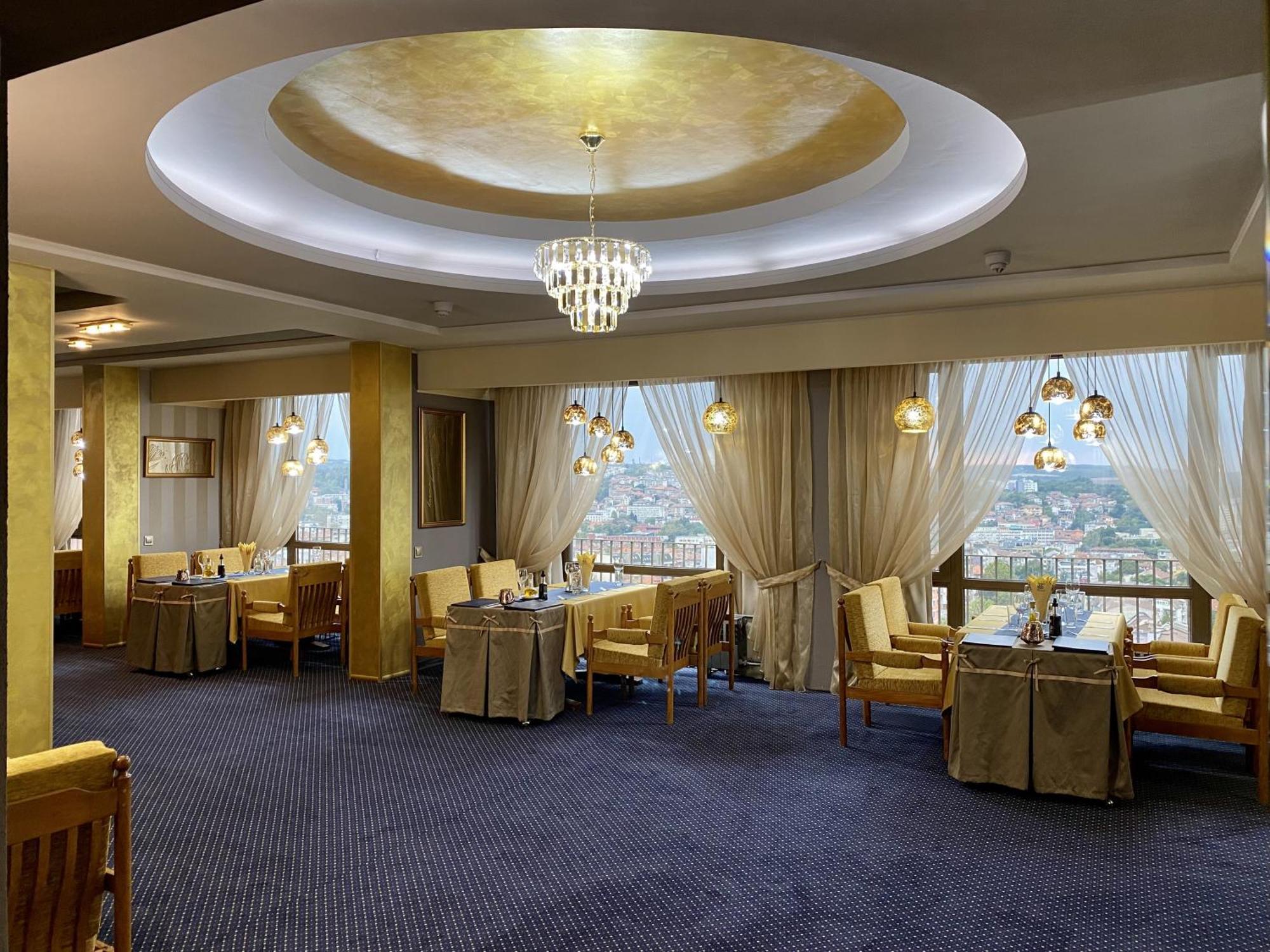 Hotel Balkan Плевна Экстерьер фото